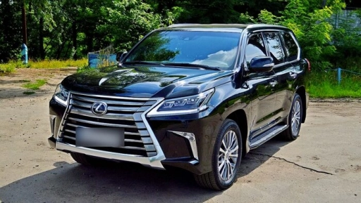 Lexus LX450D