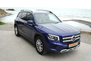 Mercedes-Benz GLB 200