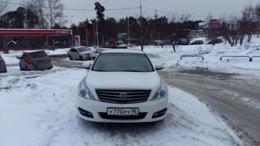Nissan Teana