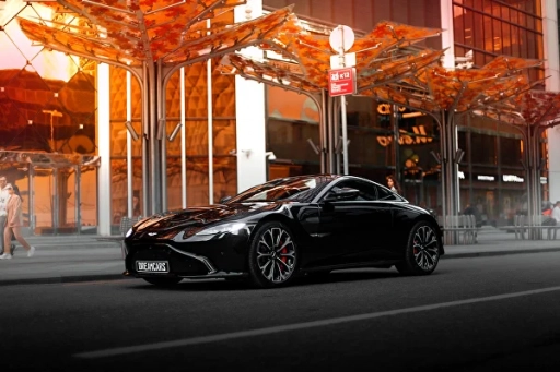 Aston Martin Vantage