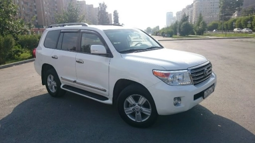 Toyota Land Cruiser 200
