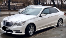 Mercedes-Benz E200