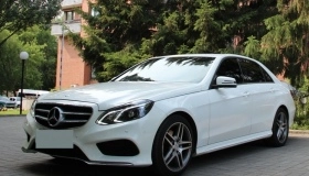 Mercedes-Benz E200
