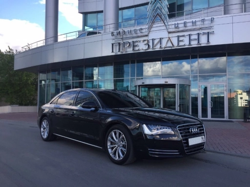 Audi A8 LONG