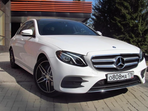 Mercedes-Benz E213 AMG NEW