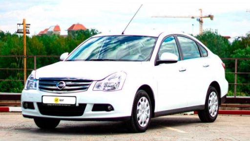 Nissan Almera