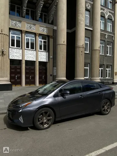 Toyota Prius, фото-1