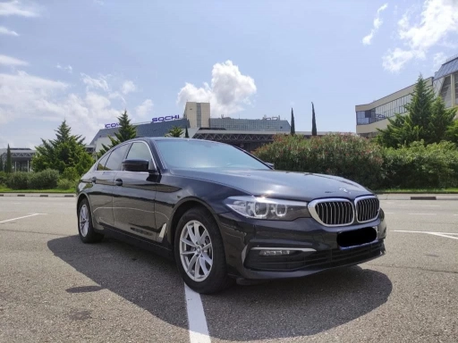 BMW 520I