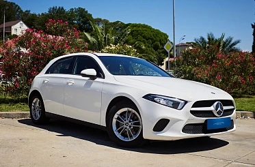 Mercedes-Benz A200