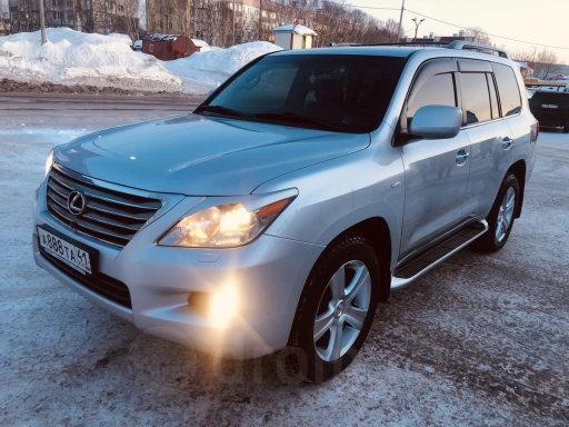 Lexus LX