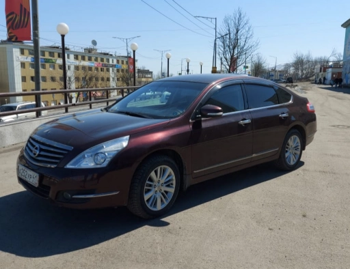 Nissan Tiana