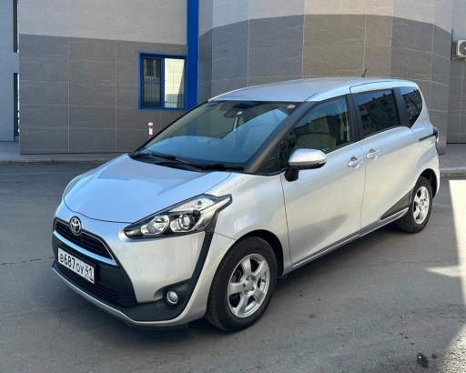 Toyota Sienta