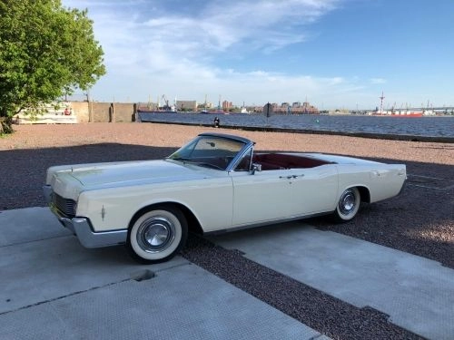 Lincoln Continental