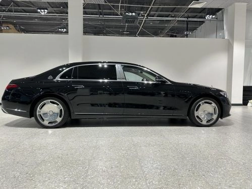 Mercedes-Benz Maybach S223