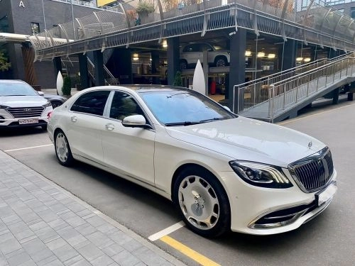 Mercedes-Benz Maybach S560