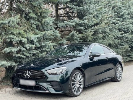 Mercedes-Benz E200