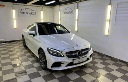 Mercedes-Benz C180