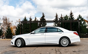 Mercedes-Benz S 500