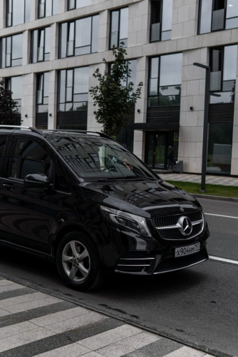 Mercedes-Benz V220d