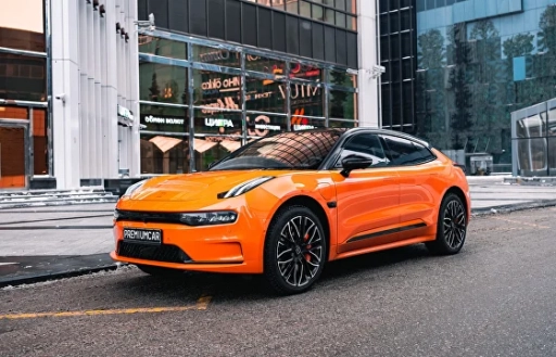 Zeekr 001 Orange